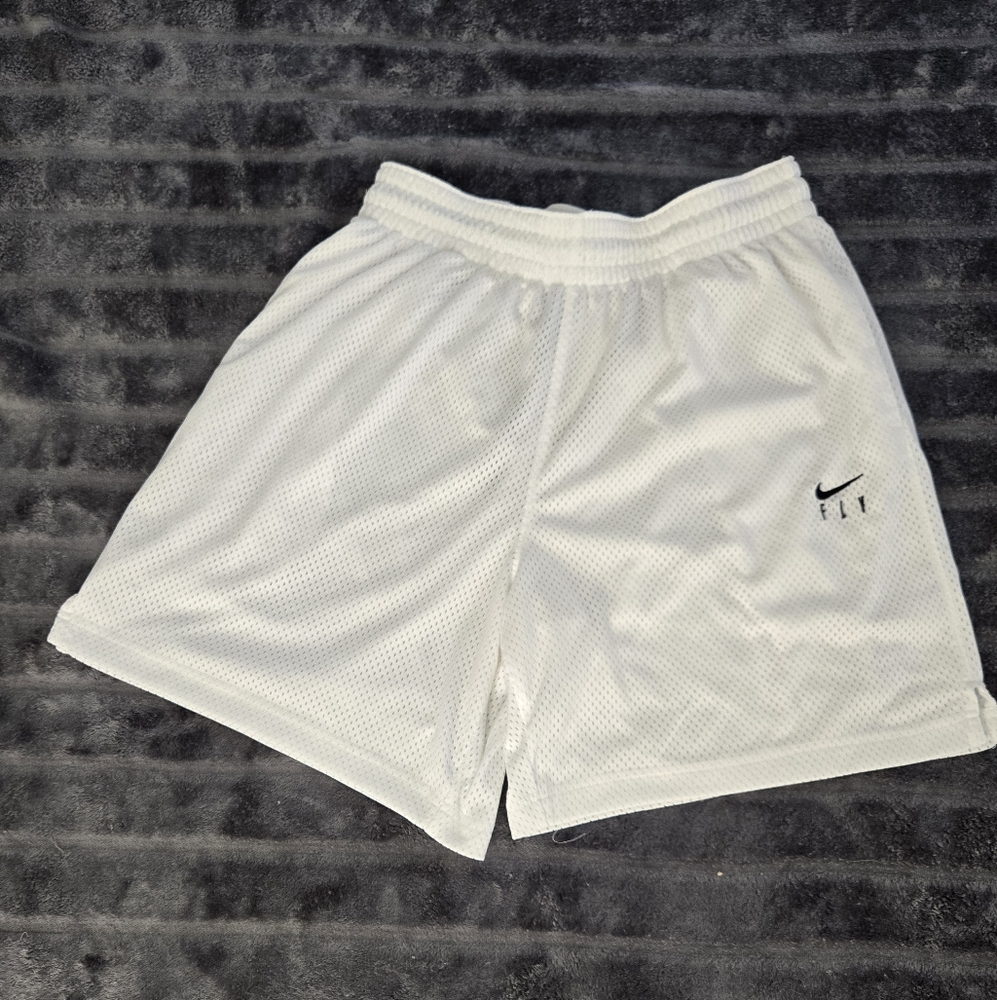 Nike Men's Basketball Shorts Bundle; One White and One Black Pair Size Medium - Picture 5 of 7